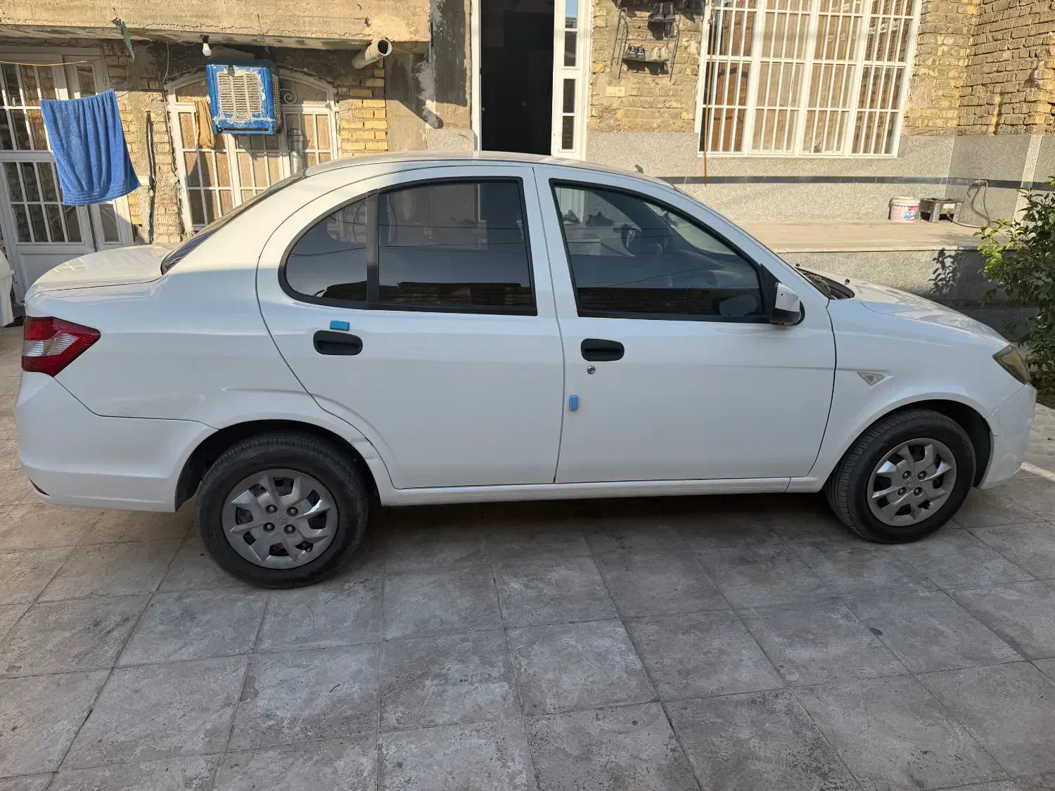 ساینا 401|خودرو سواری و وانت|شیراز, محراب|دیوار