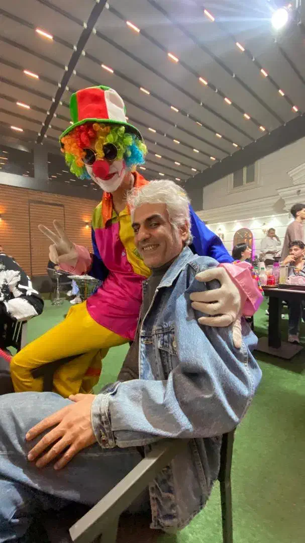 سیلورمن دلقک عروسک مرد نقره ای|خدمات پذیرایی، مراسم|تهران, طرشت|دیوار