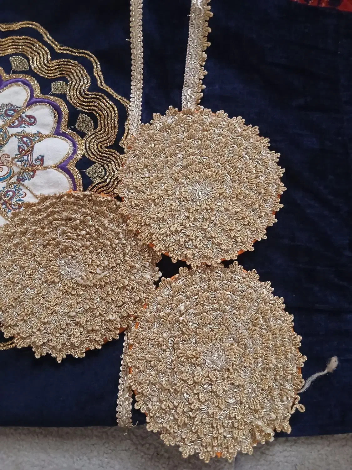 رو بالشتی|پشتی|یاسوج, |دیوار