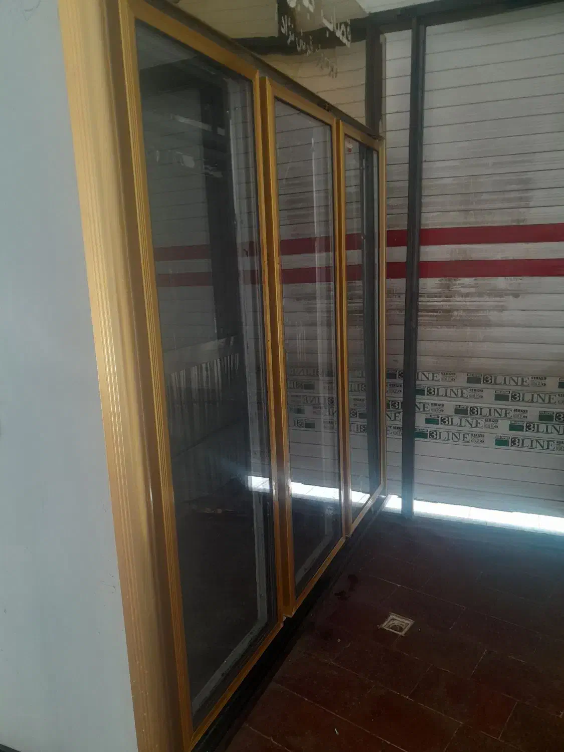 یخچال قصابی پشت تمام رادیات موتور دانفوس سفارشی|کافی‌شاپ و رستوران|سراب, |دیوار