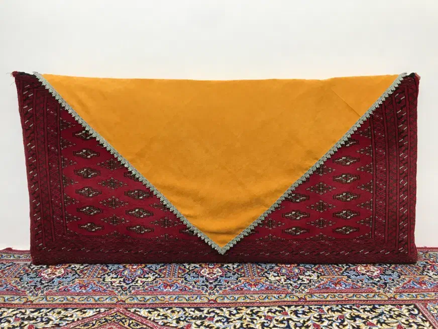 رو میزی و پشتی سرمه دوزی شده|پرده، رانر، رومیزی|قم, بلوار امین و ساحلی|دیوار