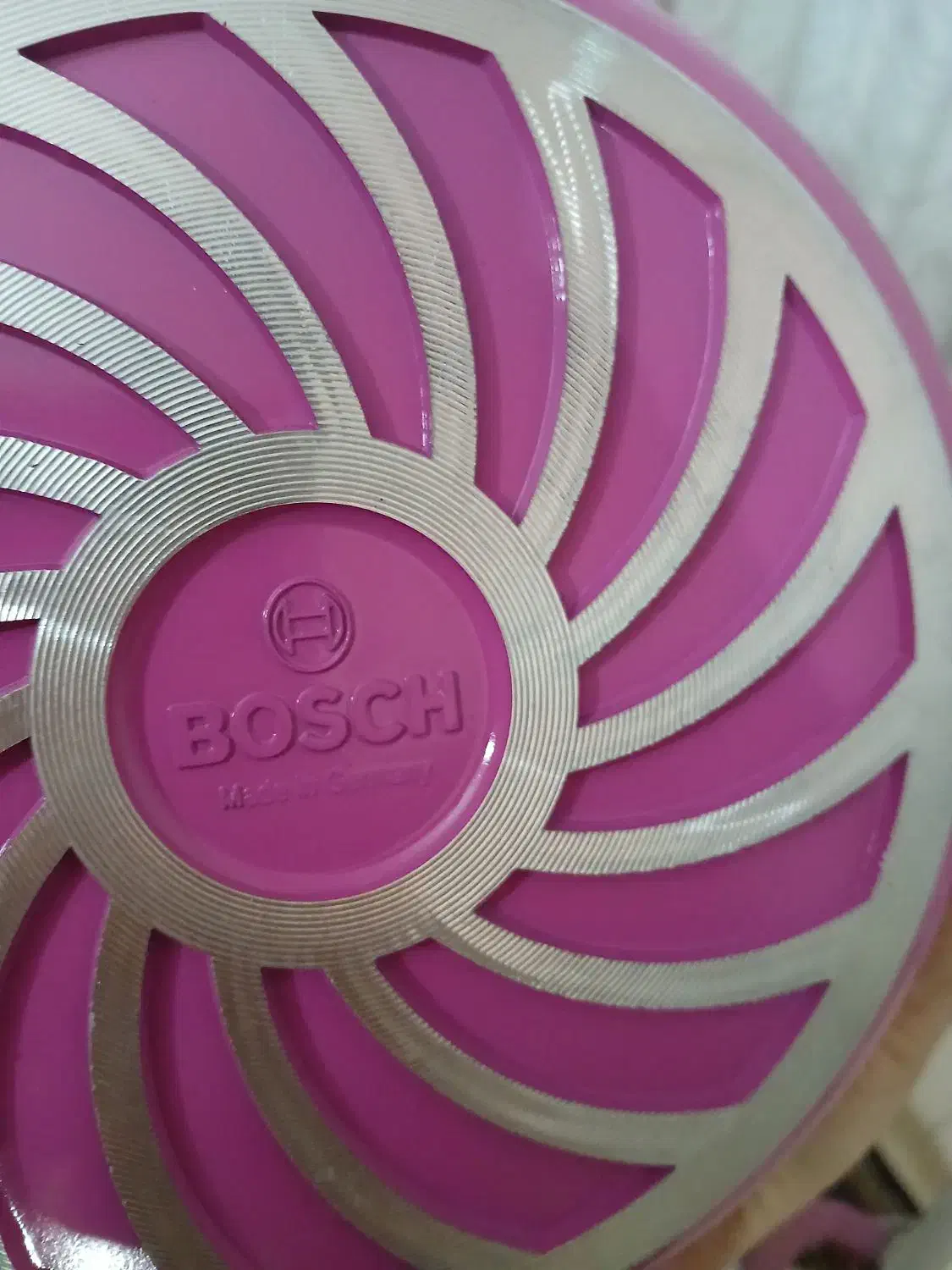 سرویس قابلمه چدن بوش|ظروف پختوپز|خمین, |دیوار