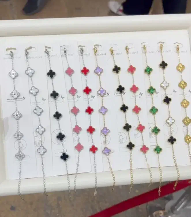 دستبند زنانه|بدلیجات|شیراز, گلدشت معالیآباد|دیوار