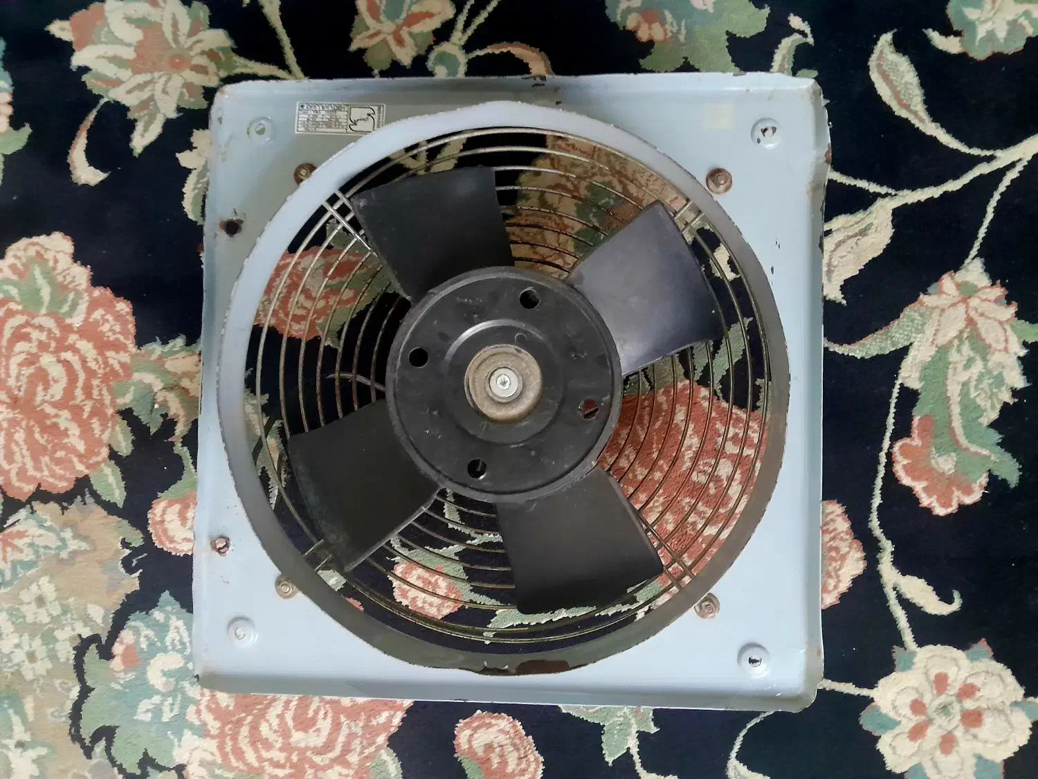 هواکش برقی سالم وقوی|پنکه و تصفیهکنندهٔ هوا|اردبیل, |دیوار