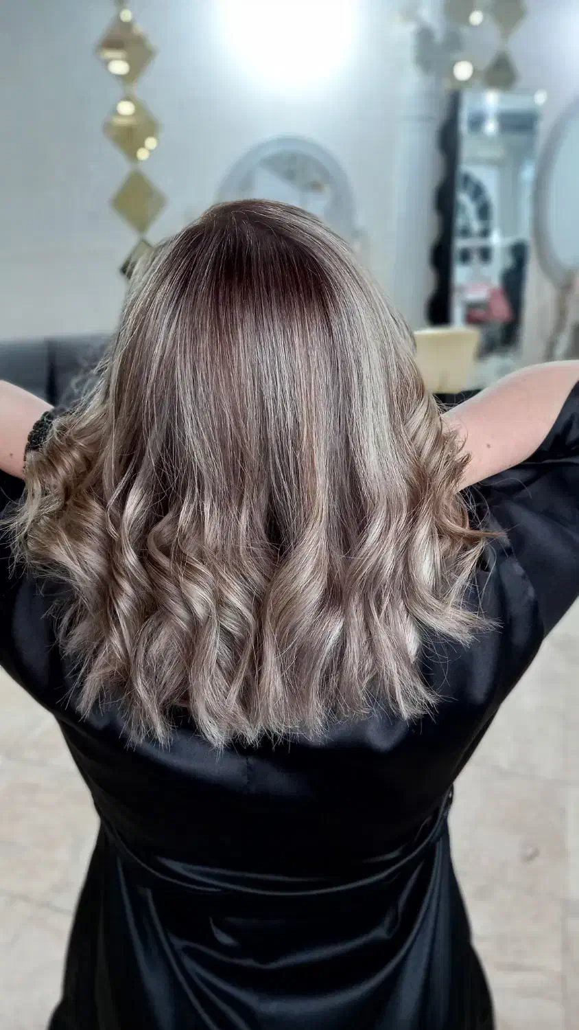 اجاره میزو صندلی و اتاق در سالن زیبایی زنانه|خدمات آرایشگری و زیبایی|پاکدشت, پاکدشت (مامازند)|دیوار