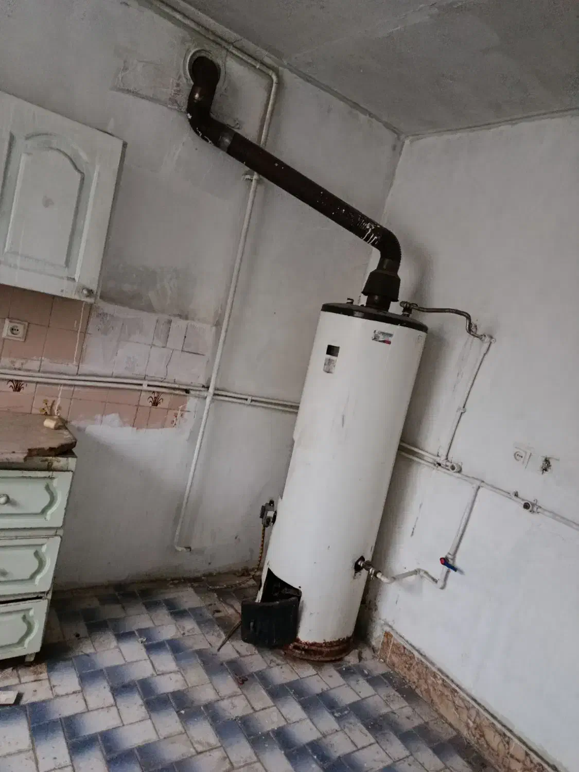 آبگرمکن|آبگرمکن، پکیج، شوفاژ|مشهد, رده|دیوار