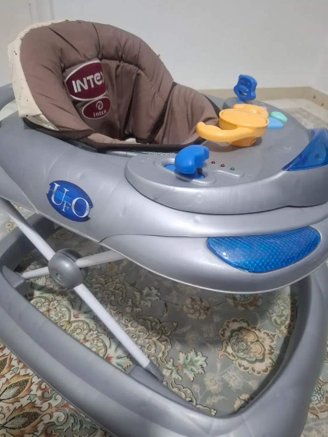 روروک|کالسکه و لوازم جانبی|تهران, قصر فیروزه ۲|دیوار