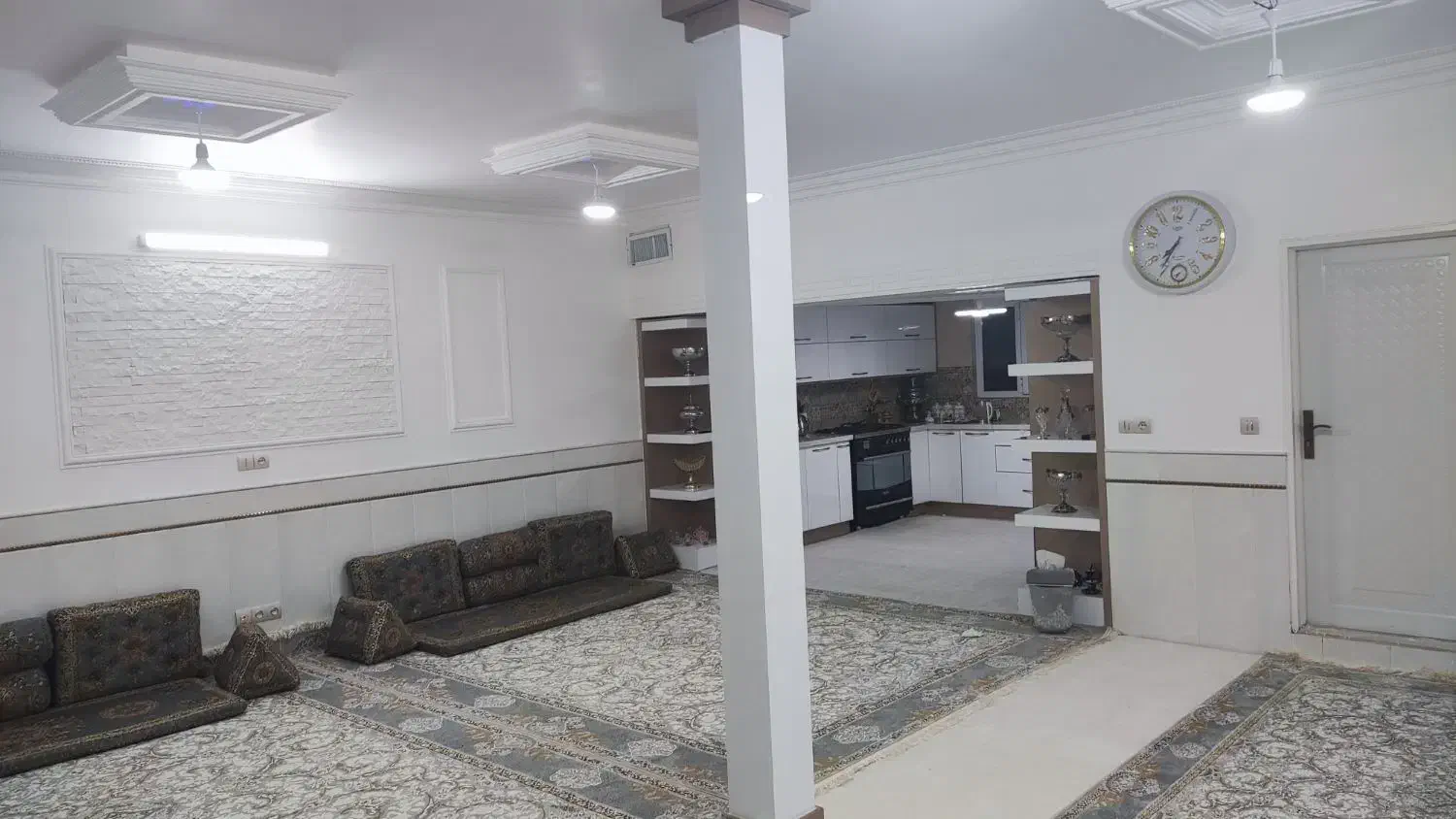 آپارتمان لوکس تمیز عماریاسر|اجارهٔ کوتاه‌مدت آپارتمان و سوئیت|قم, عمار یاسر|دیوار