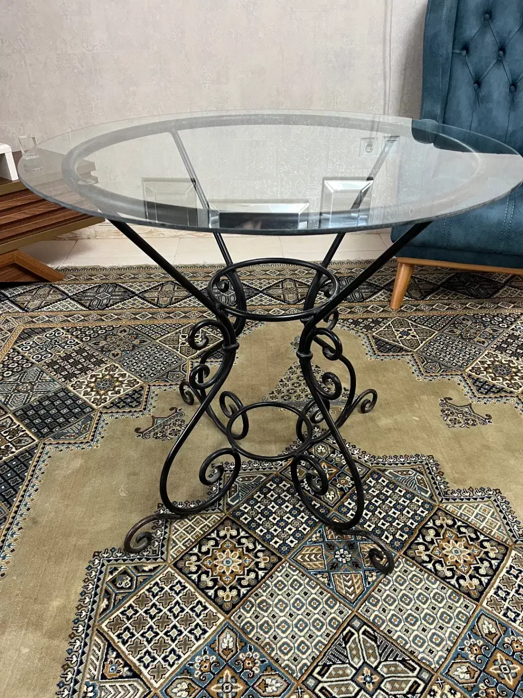 میز شیشه گرد|میز و صندلی غذاخوری|بندرعباس, |دیوار