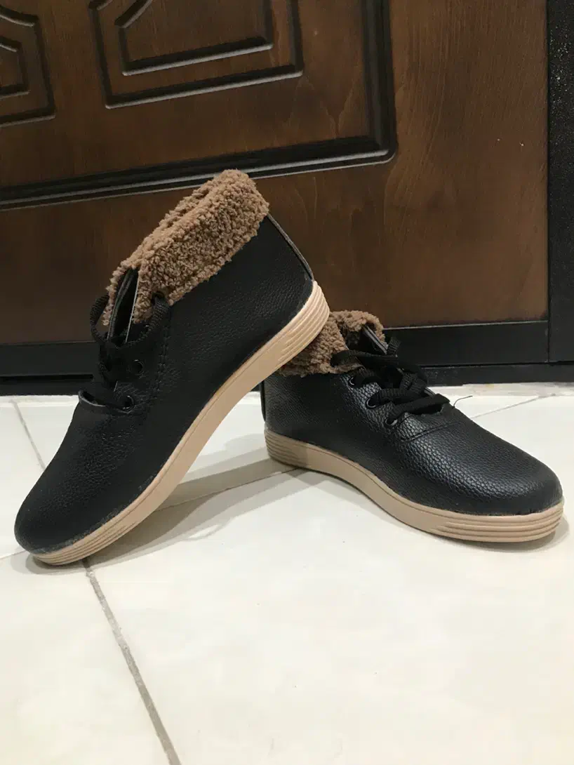 نیم بوت زنانه سایز ۳۷|کیف، کفش، کمربند|تهران, افسریه شمالی|دیوار