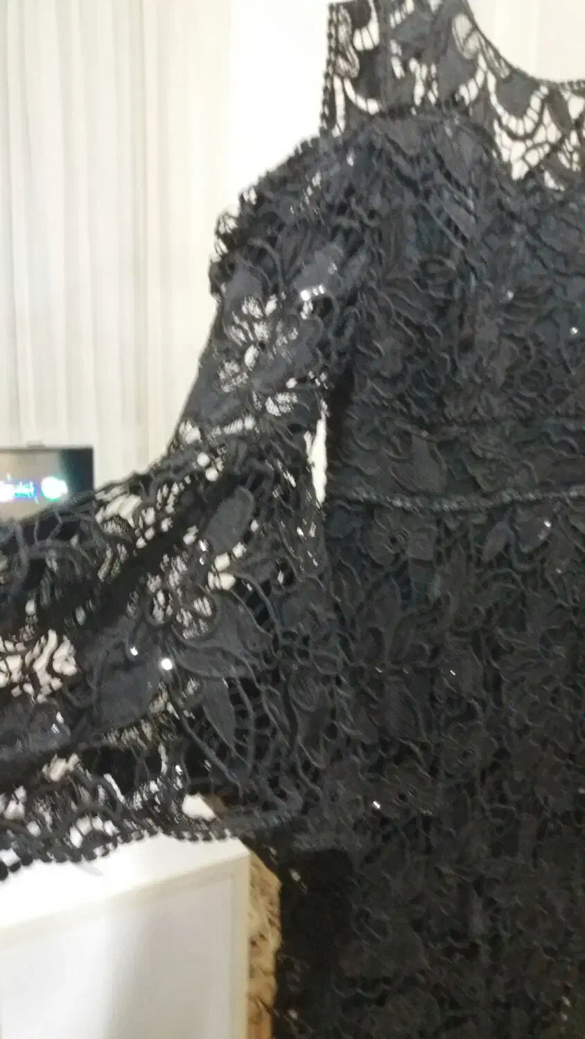 لباس مجلسی|لباس|لاهیجان, بازکیاگوراب|دیوار