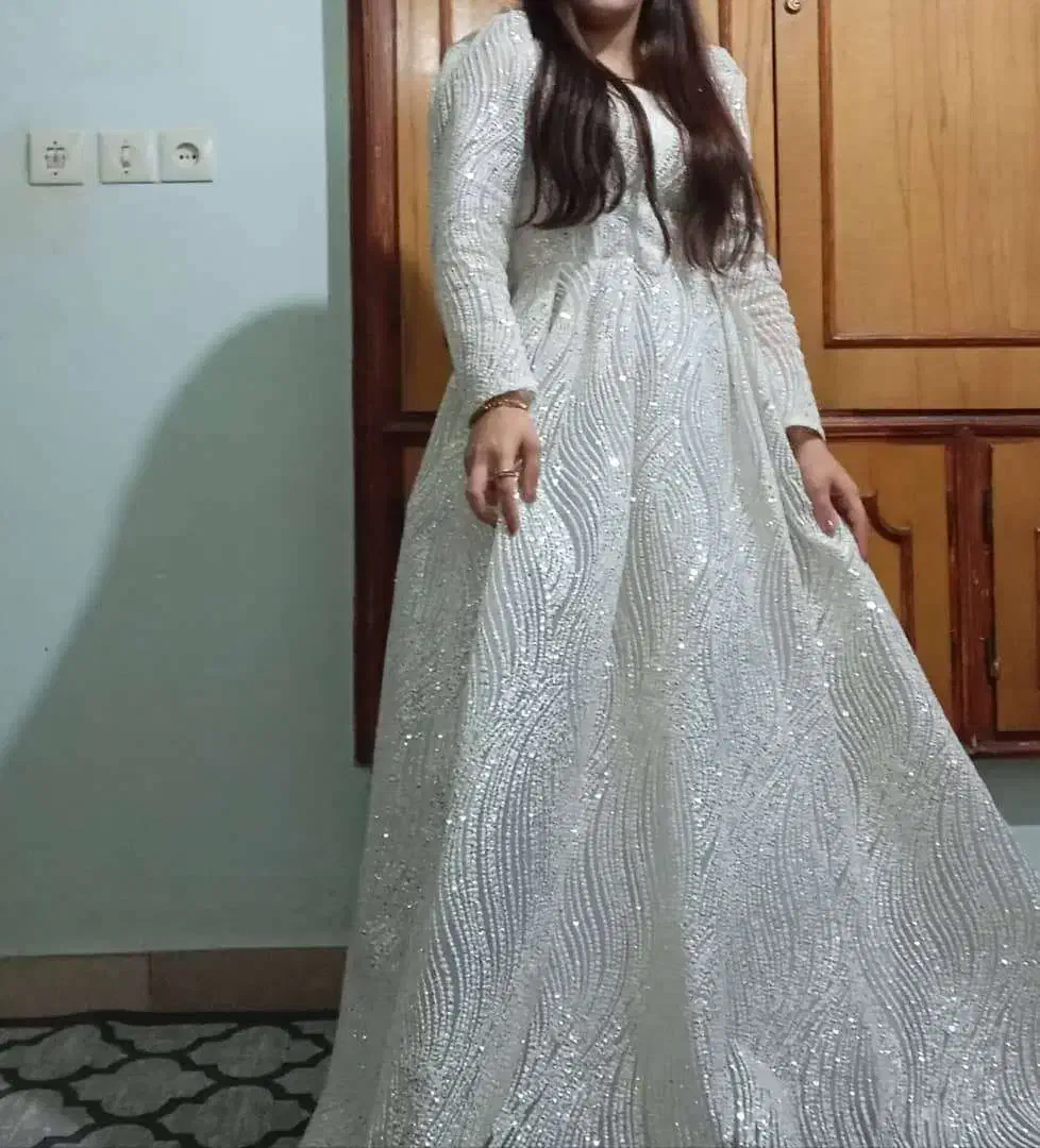 لباس عقد نامزدی عروس|لباس|فارسان, |دیوار