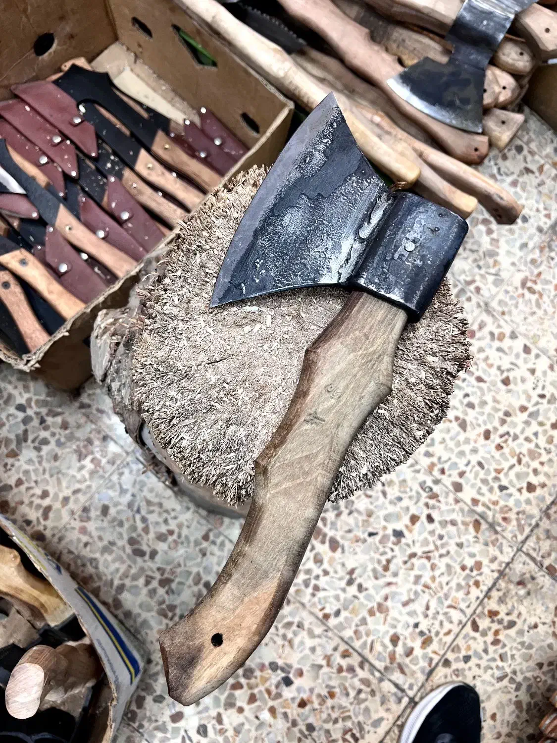 تبر آهنبر استاد مهدی ارسال با پست رایگان|کوهنوردی و کمپینگ|تهران, زنجان جنوبی|دیوار