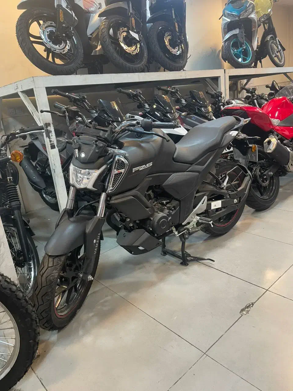 یاماها fz150 صفر مدل ۱۴۰۴(یکساله)|موتورسیکلت|تهران, تهران‌نو|دیوار