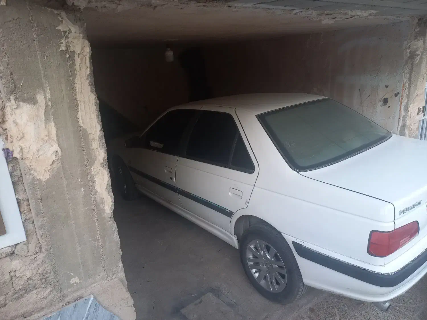 پژو پارس|خودرو سواری و وانت|مرودشت, بهارستان|دیوار