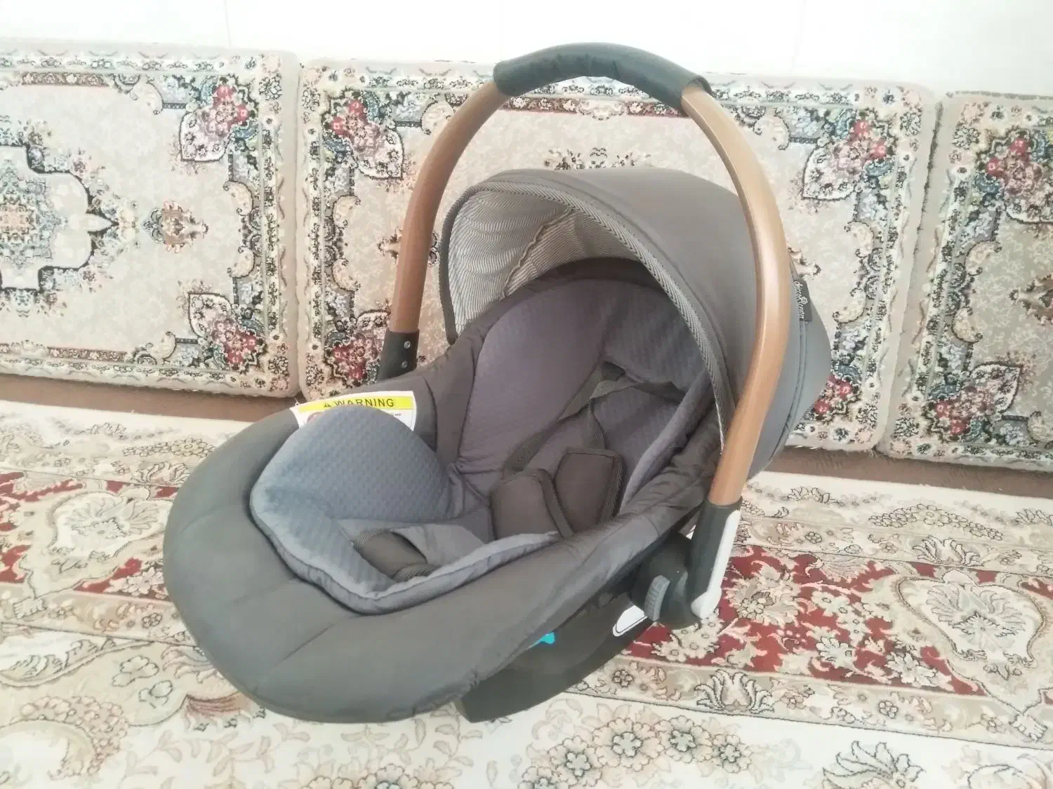 لوازم بچه|اسباب و اثاث بچه|بیجار, |دیوار