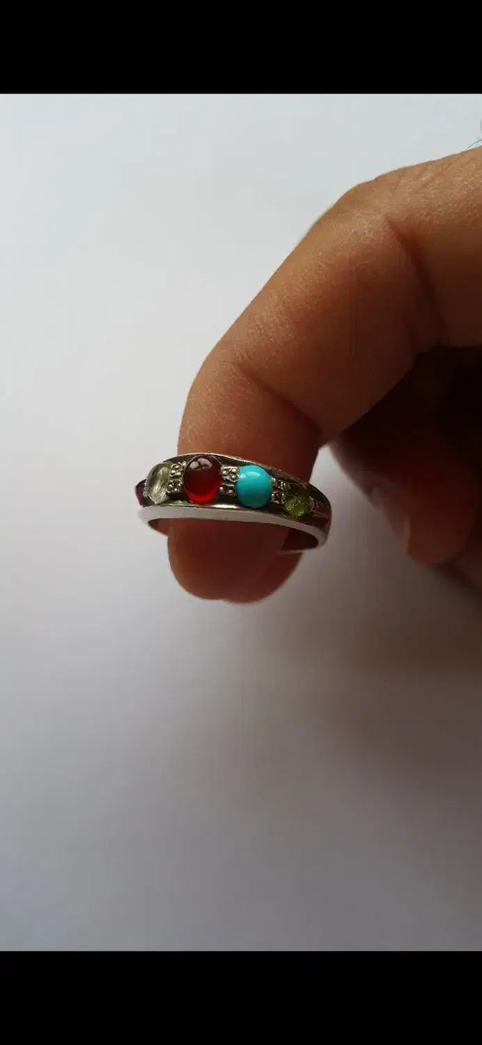 انگشتر پنج نگین اصل زنانه|جواهرات|خمینی‌شهر, |دیوار