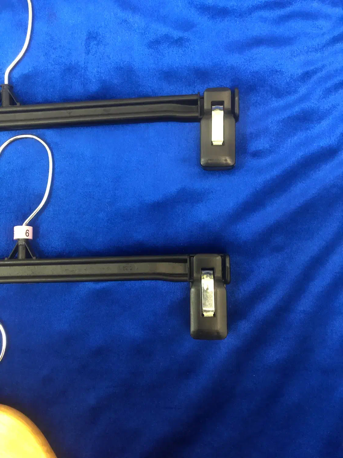 چوب لباس|بندرخت و رختآویز|شیراز, شهرک مفتح|دیوار