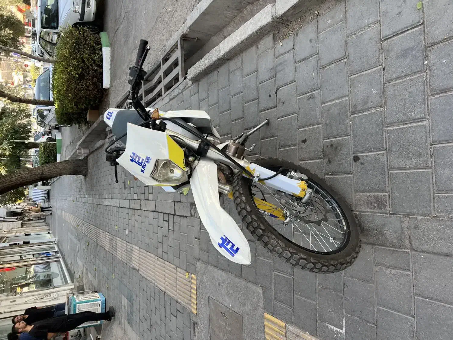 موتورتلرکویر ۲۵۰ سفیدسندومدارک وبیمه کامل|موتورسیکلت|مشهد, عبادی|دیوار