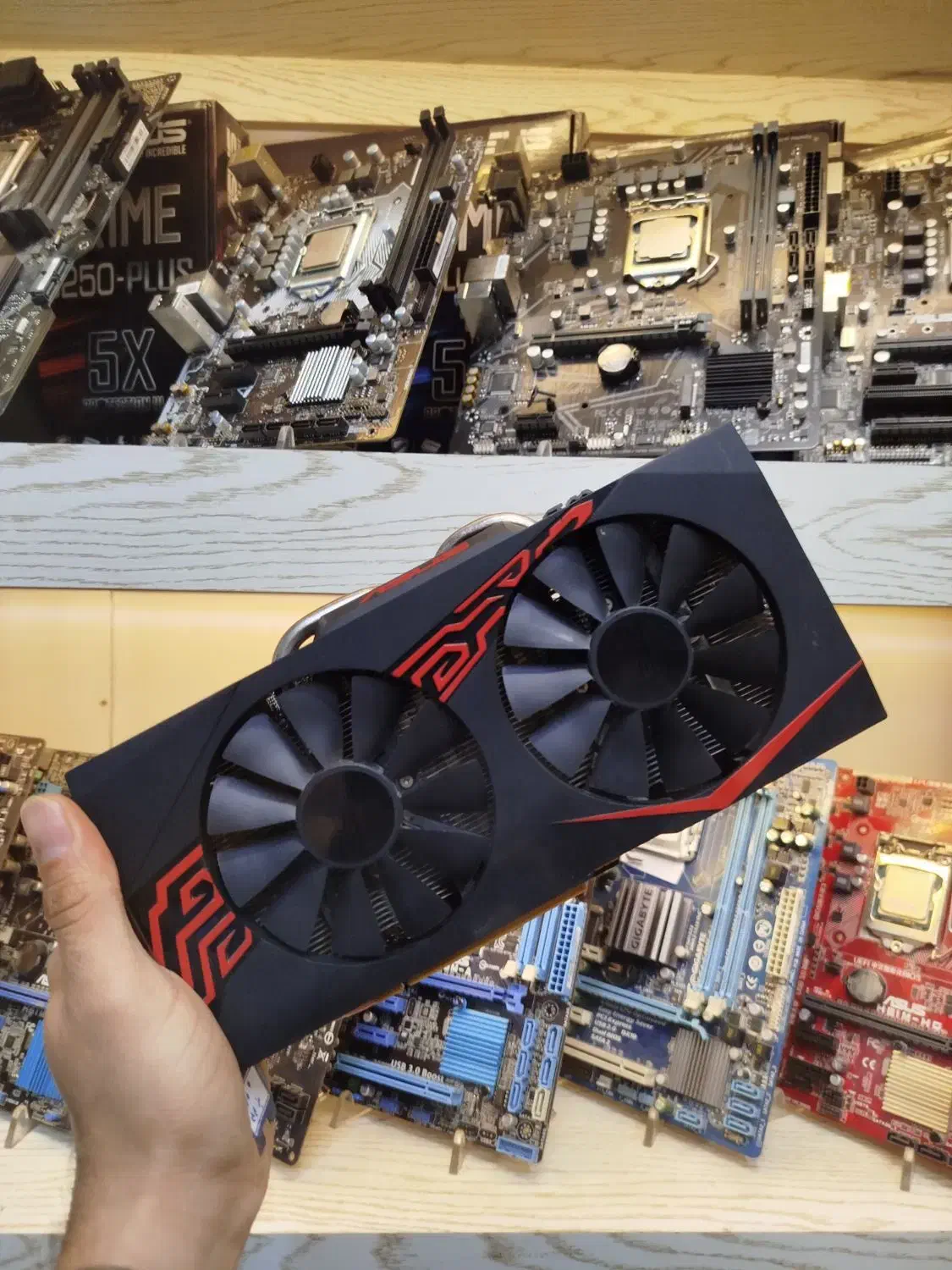 کارت گرافیک RX 570 4GB در حد|قطعات و لوازم جانبی رایانه|مشهد, فلسطین|دیوار