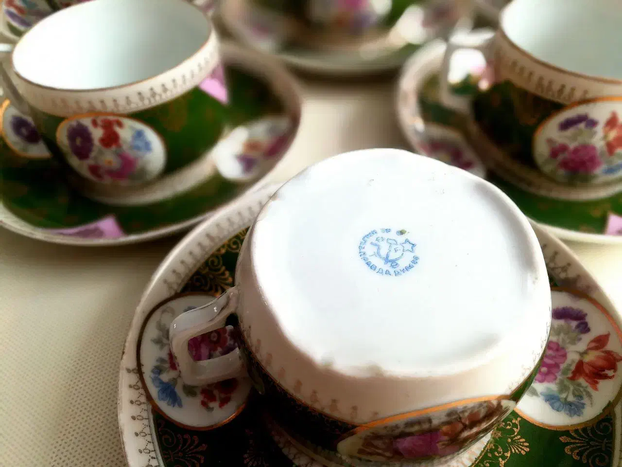 چایخوری روسی قاجاری ،انتیک، قدیمی ، کلکسیونی|کلکسیون اشیاء عتیقه|تهران, گلستان (شهرک راه آهن)|دیوار