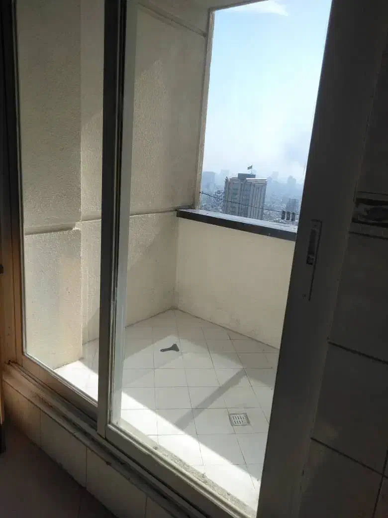 ۸۲ متر  ۲ خواب  سعادت اباد