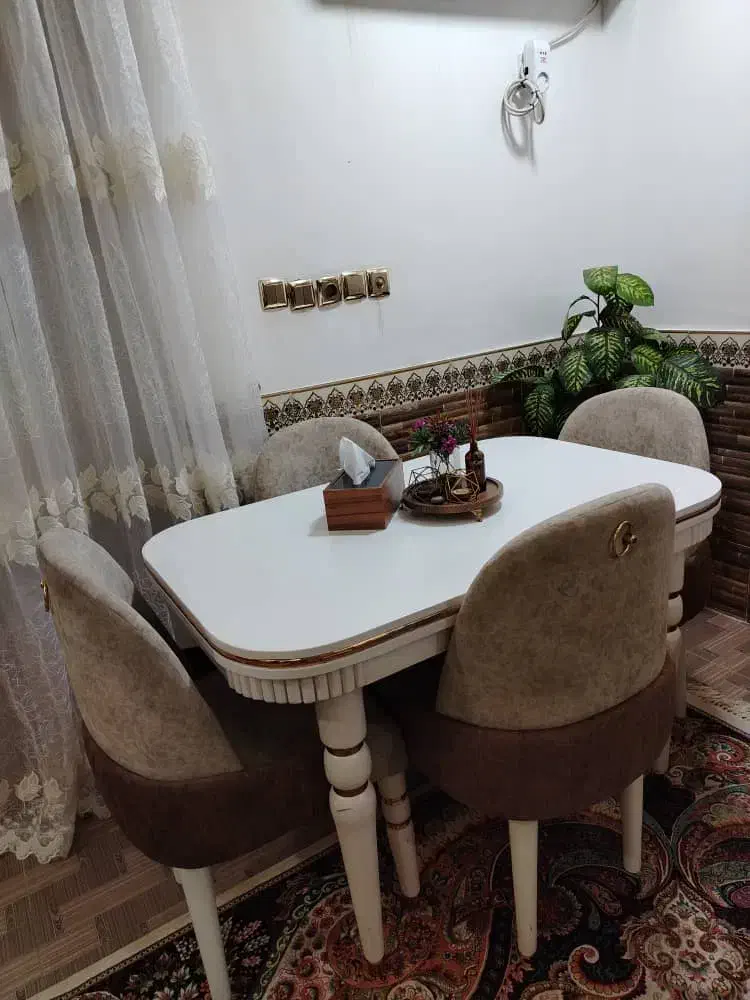 نهار خوری|میز و صندلی غذاخوری|قشم, |دیوار