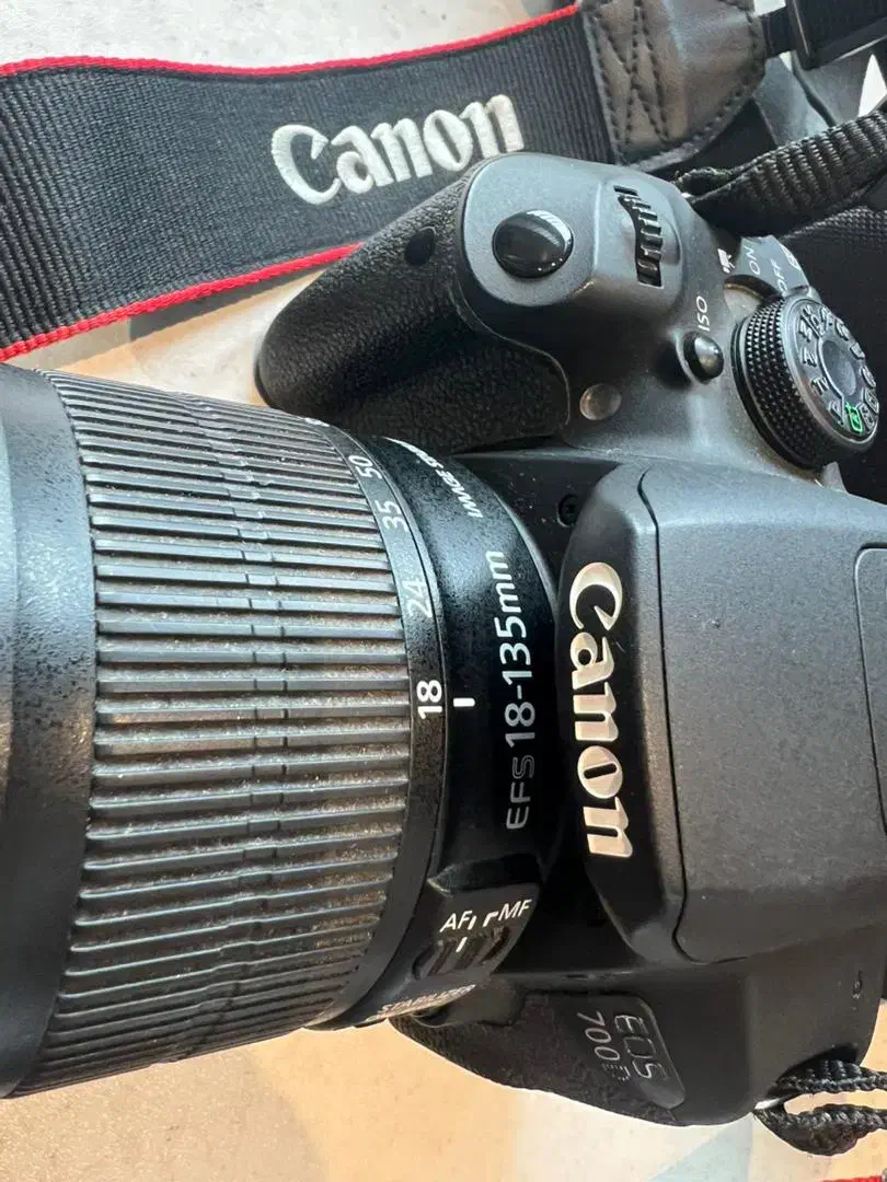 دوربین Canon|دوربین عکاسی و فیلم‌برداری|نیشابور, فردوسی جنوبی|دیوار