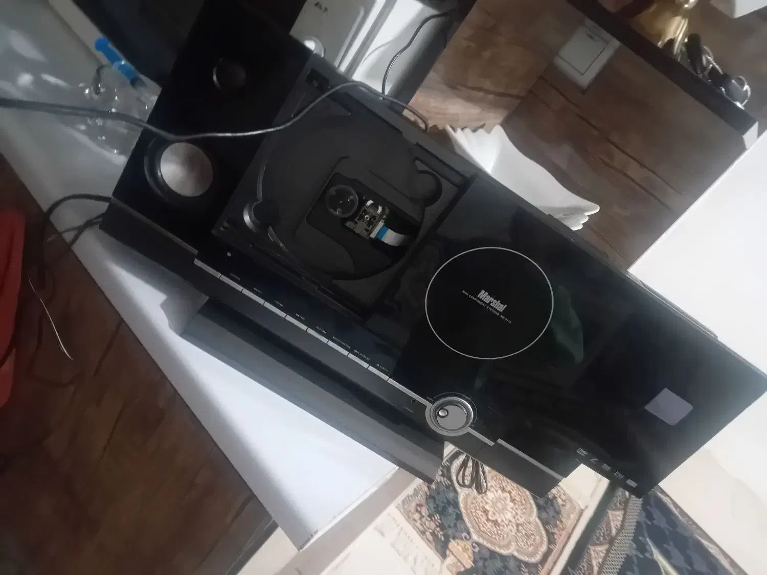 باسلام|صوتی و تصویری|پیشخور, |دیوار