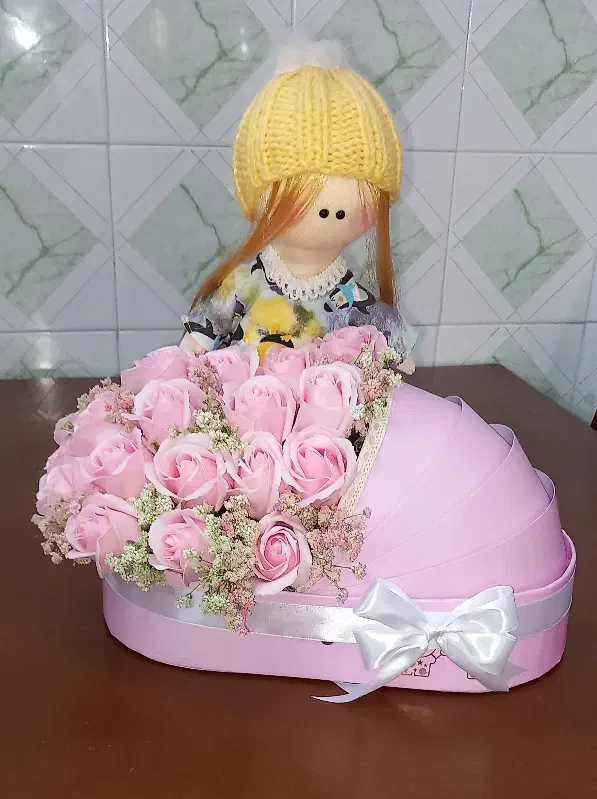 پول آرایی باکس نوزاد تولدباکس گل باکس پول دسته گل|گل مصنوعی|زنجان, |دیوار