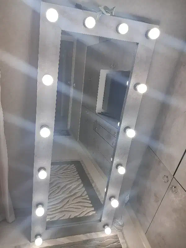 اینه چراغ دار|آینه|فردیس, فرامرزیه|دیوار