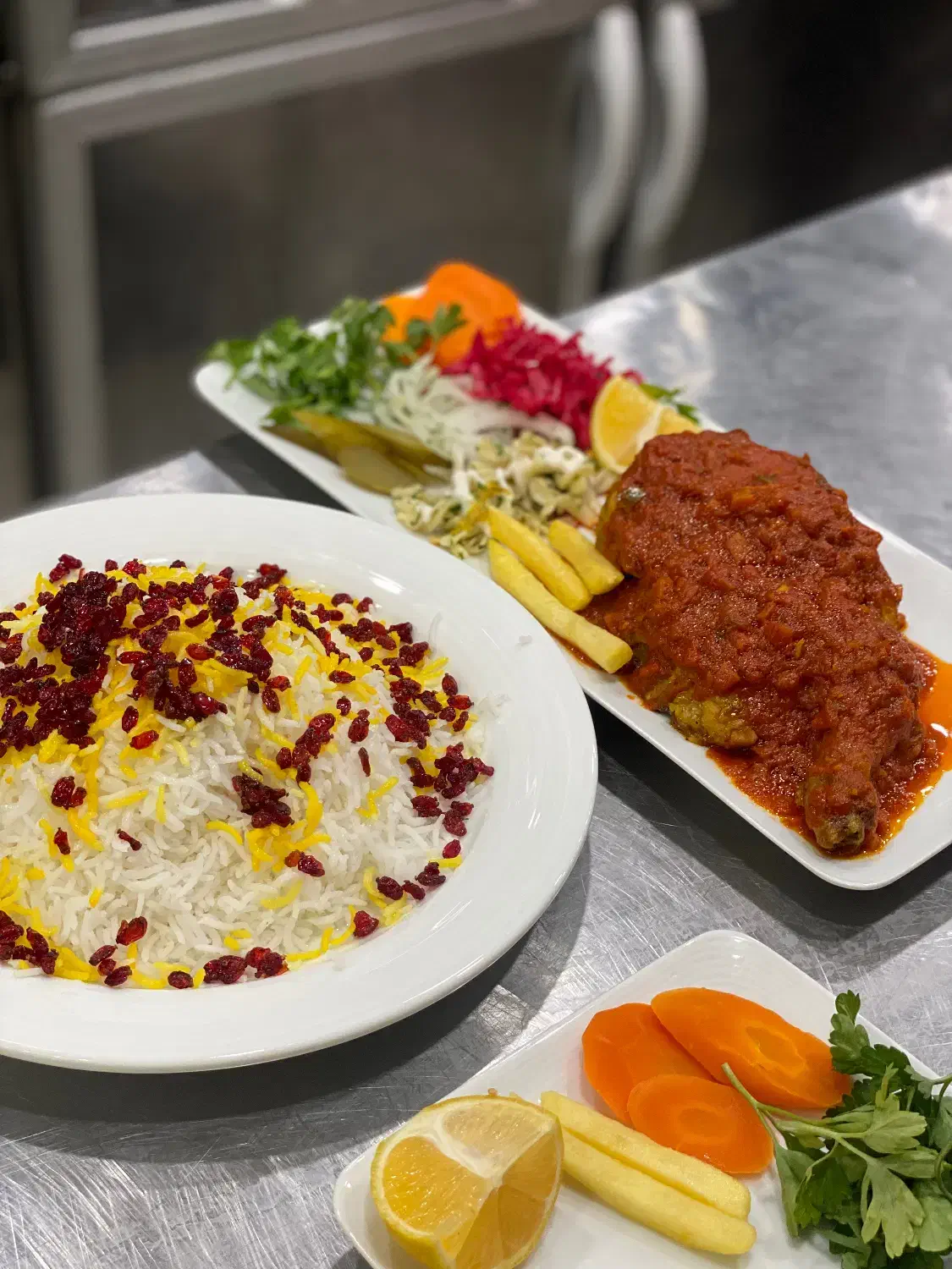 پخت غذا در محل و نازلترین قیمت|خدمات پذیرایی، مراسم|همدان, |دیوار