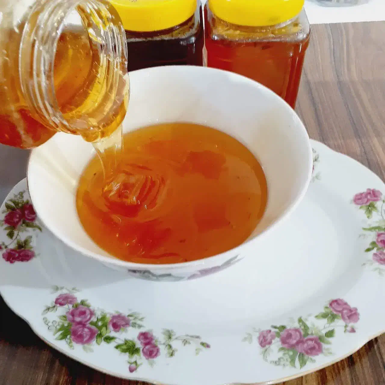 عسل طبیعی ۱۰۰ درصد ضمانت مرجوعی|خوردنی و آشامیدنی|اصفهان, دستگرده|دیوار