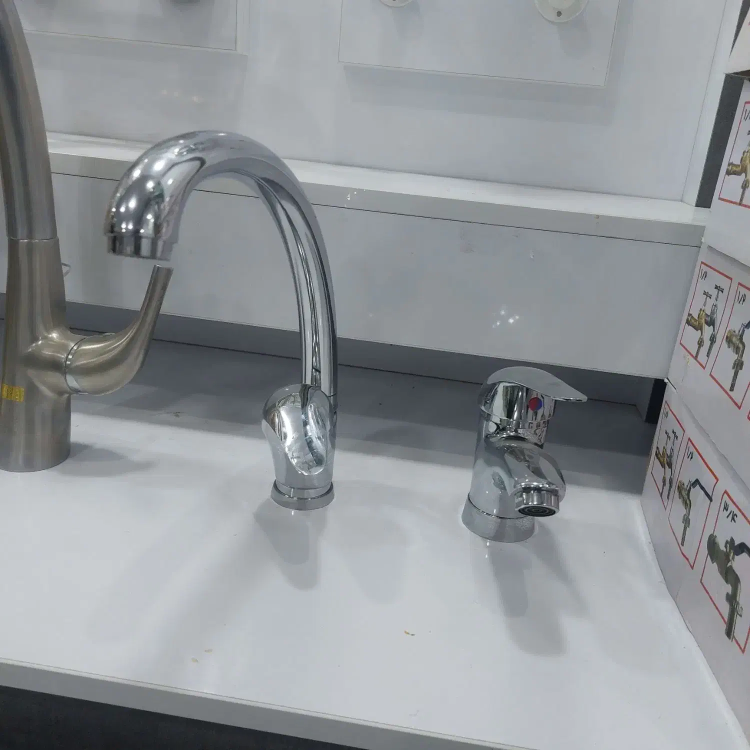 حراج واقعی شیرلات برنجی جنس خوب فقط 6500|لوازم سرویس بهداشتی|سیرجان, |دیوار