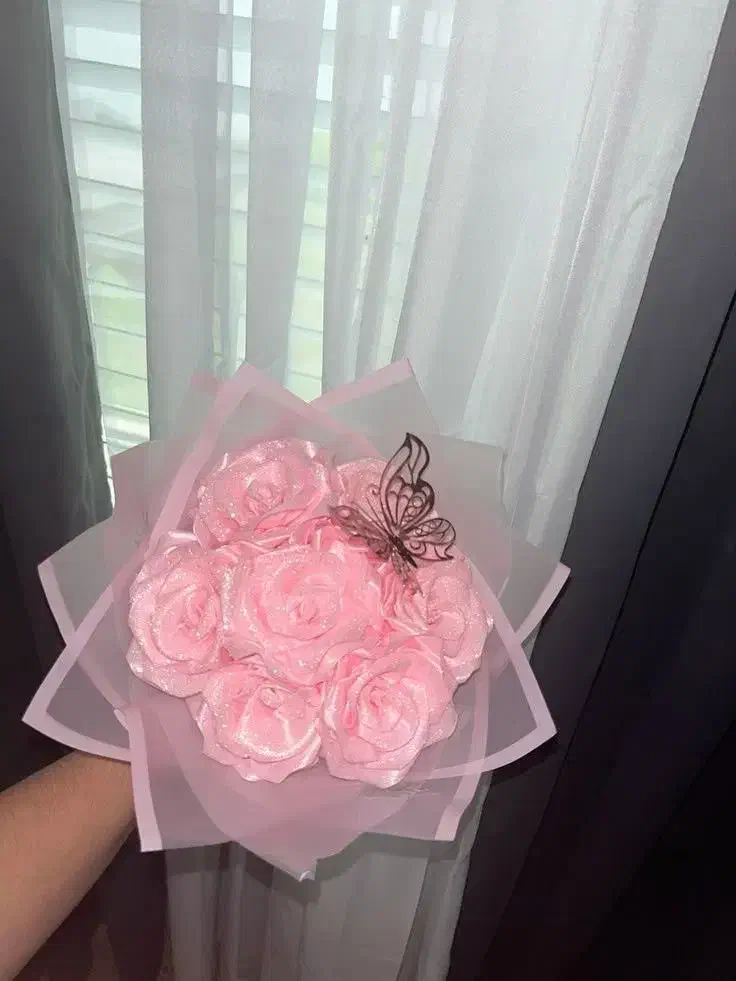 گل ربانی جاودانه|گل مصنوعی|تربت‌حیدریه, شهید قرنی|دیوار