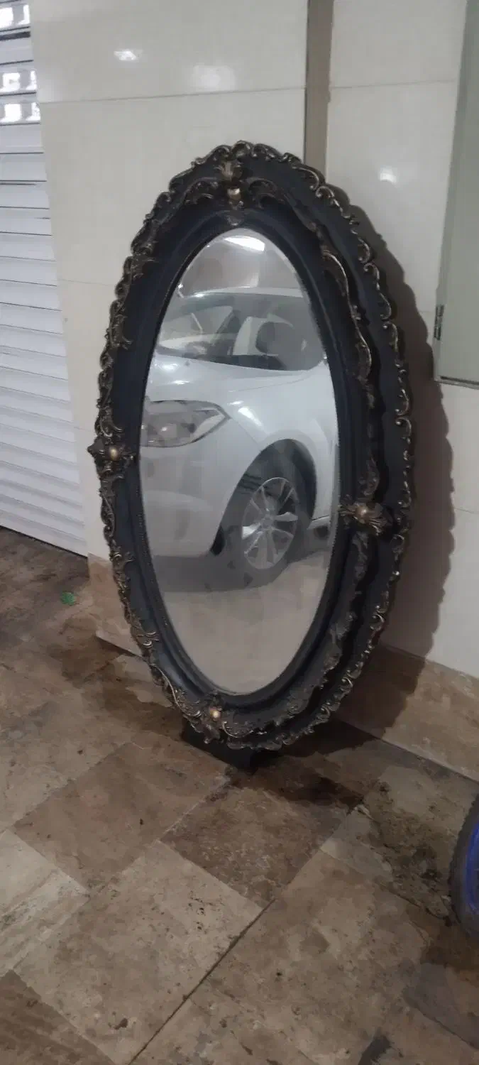 اینه|آینه|تهران, سبلان (لشگر)|دیوار