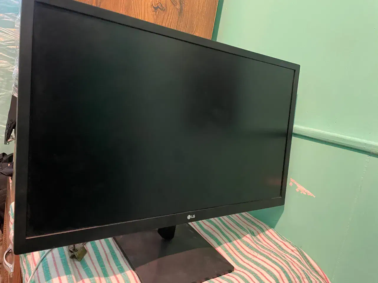 مانیتور ال جی ۲۴ اینچ اکبند|رایانه رومیزی|قم, علی آباد|دیوار