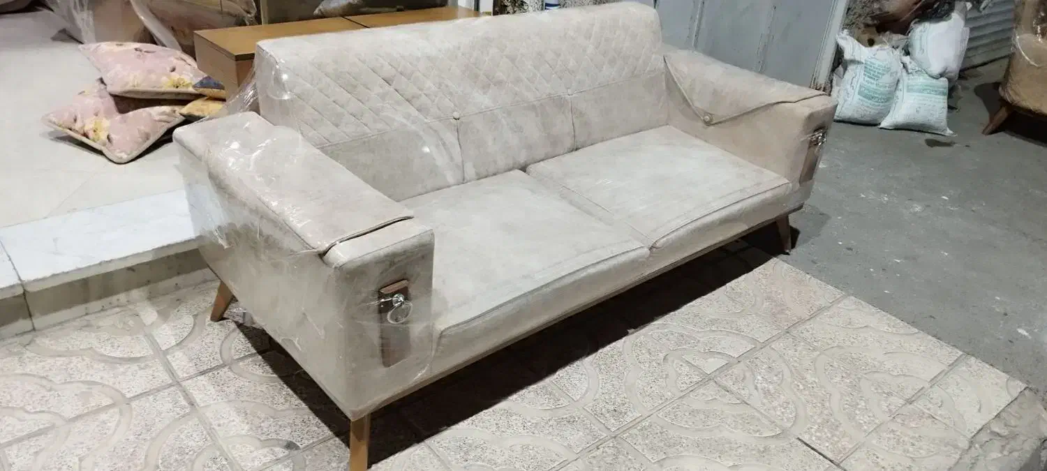 مبل چستر|مبلمان خانگی و میز عسلی|محمدیه-قزوین, |دیوار