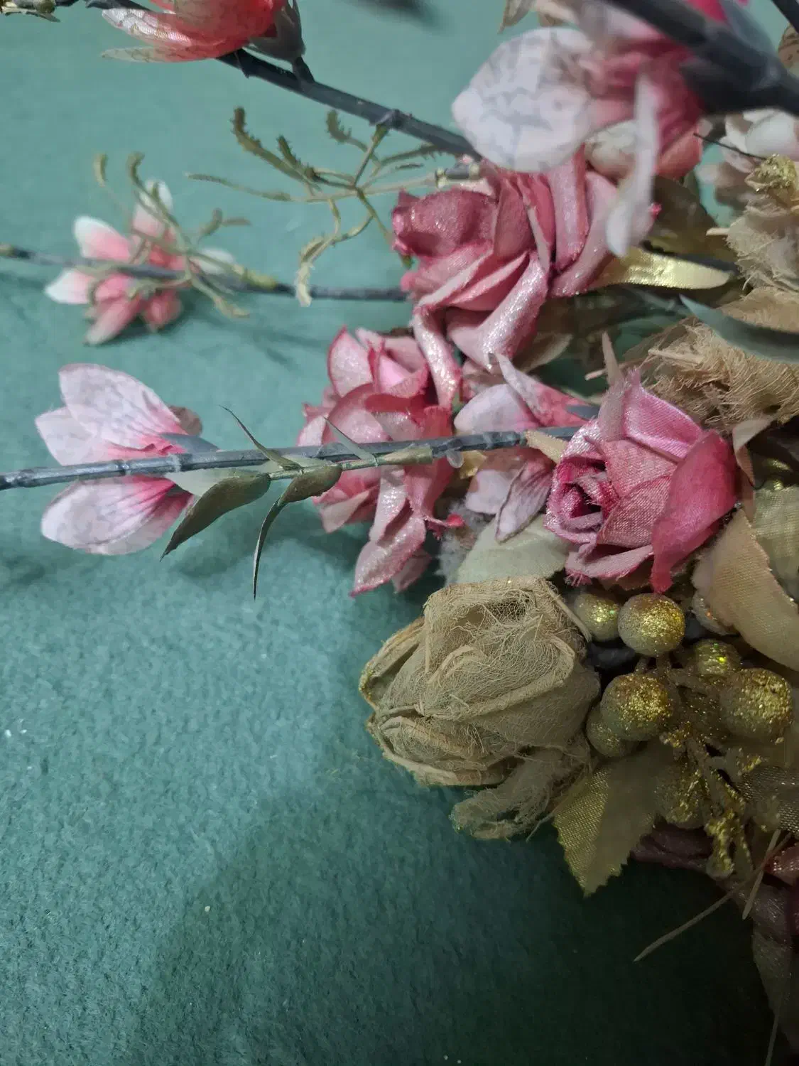 گل مصنوعی شاخه بلند|گل مصنوعی|قم, چهل درخت‎|دیوار