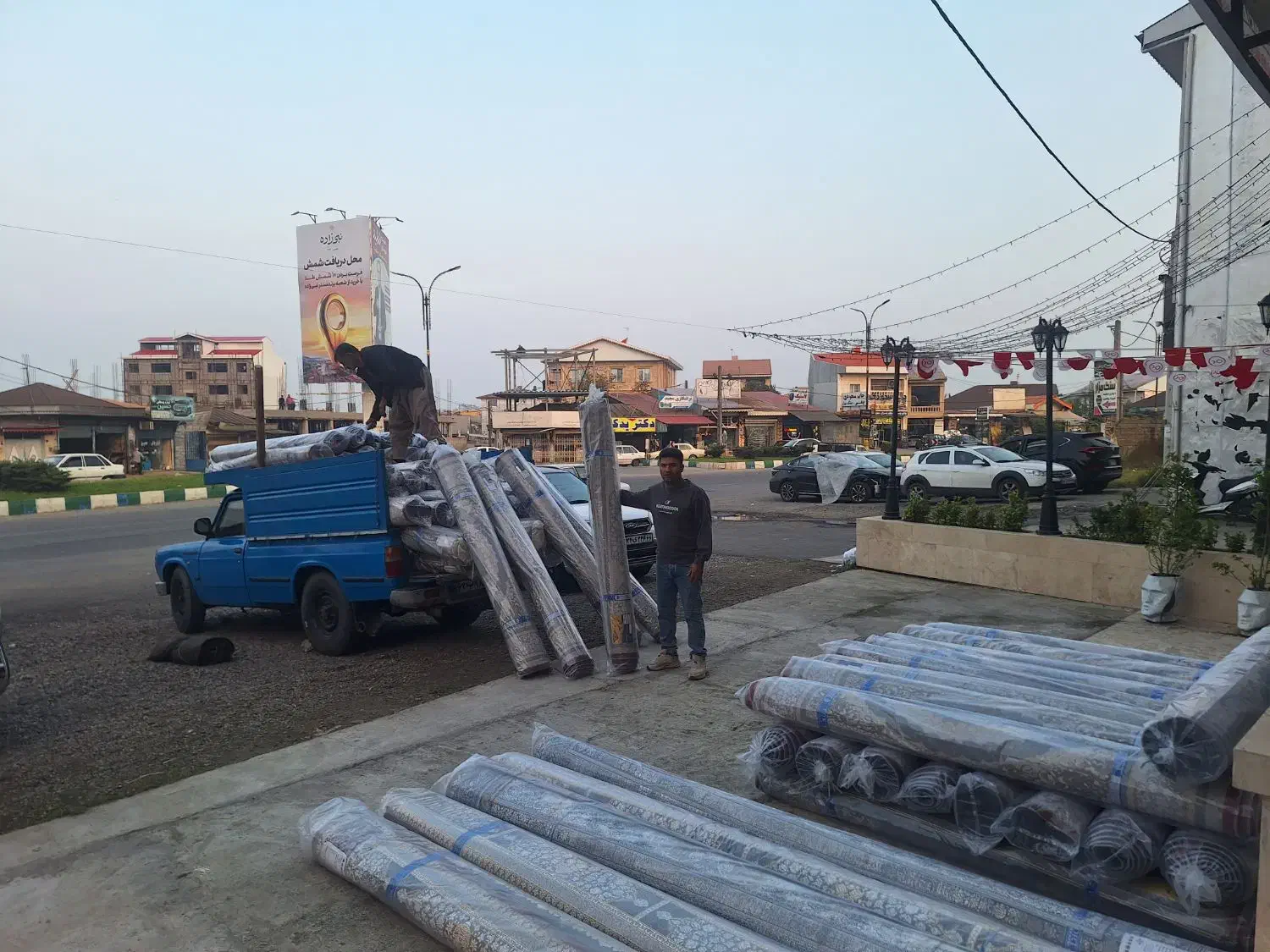 بزرگترین شهر فرش|فرش|صومعه‌سرا, |دیوار