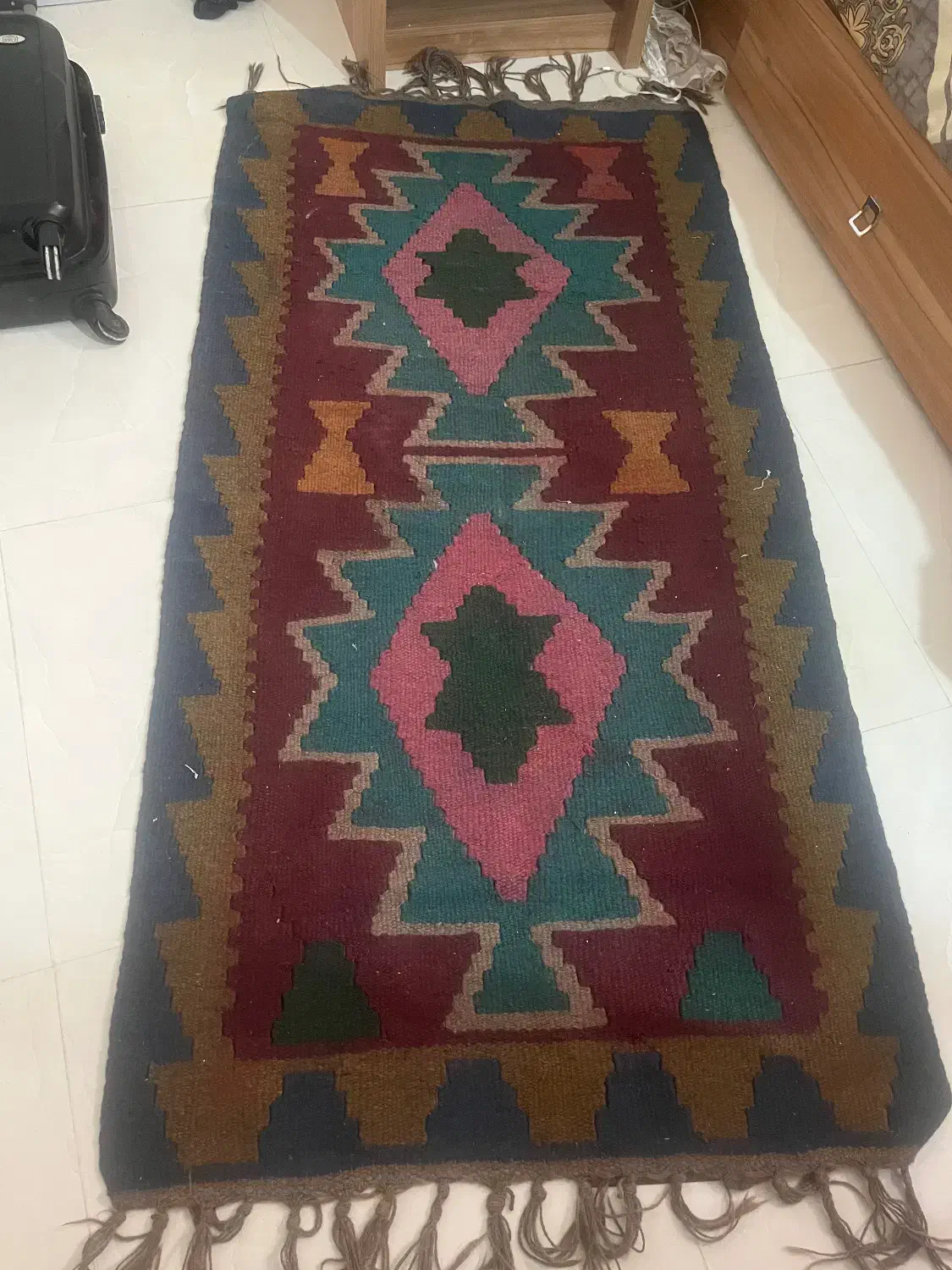 گلیم پشمی|گلیم، جاجیم، گبه|اصفهان, بهارستان|دیوار