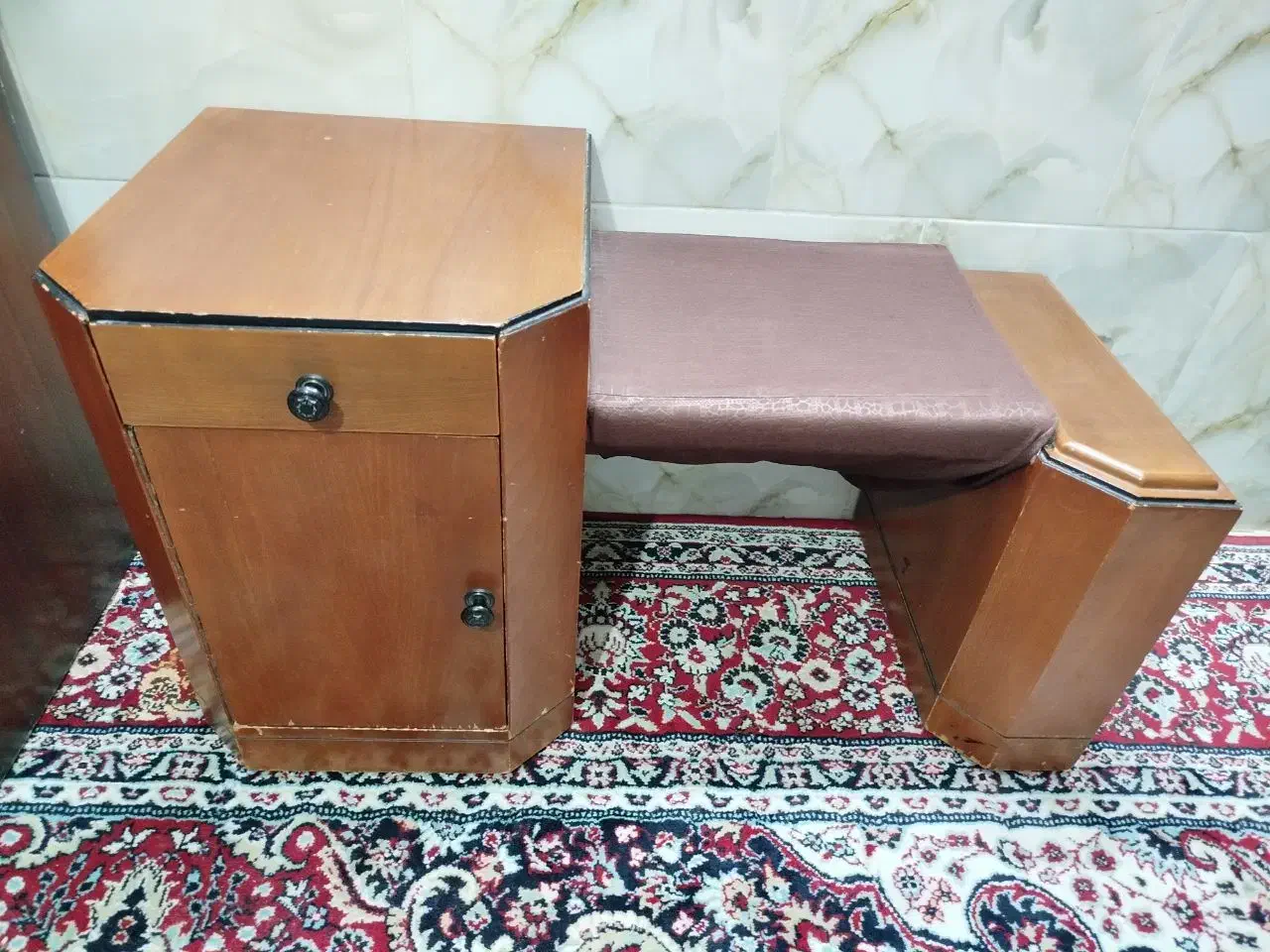 میز تلفن و میز تحریر و کمد و کشو|میز تلفن|یزد, |دیوار