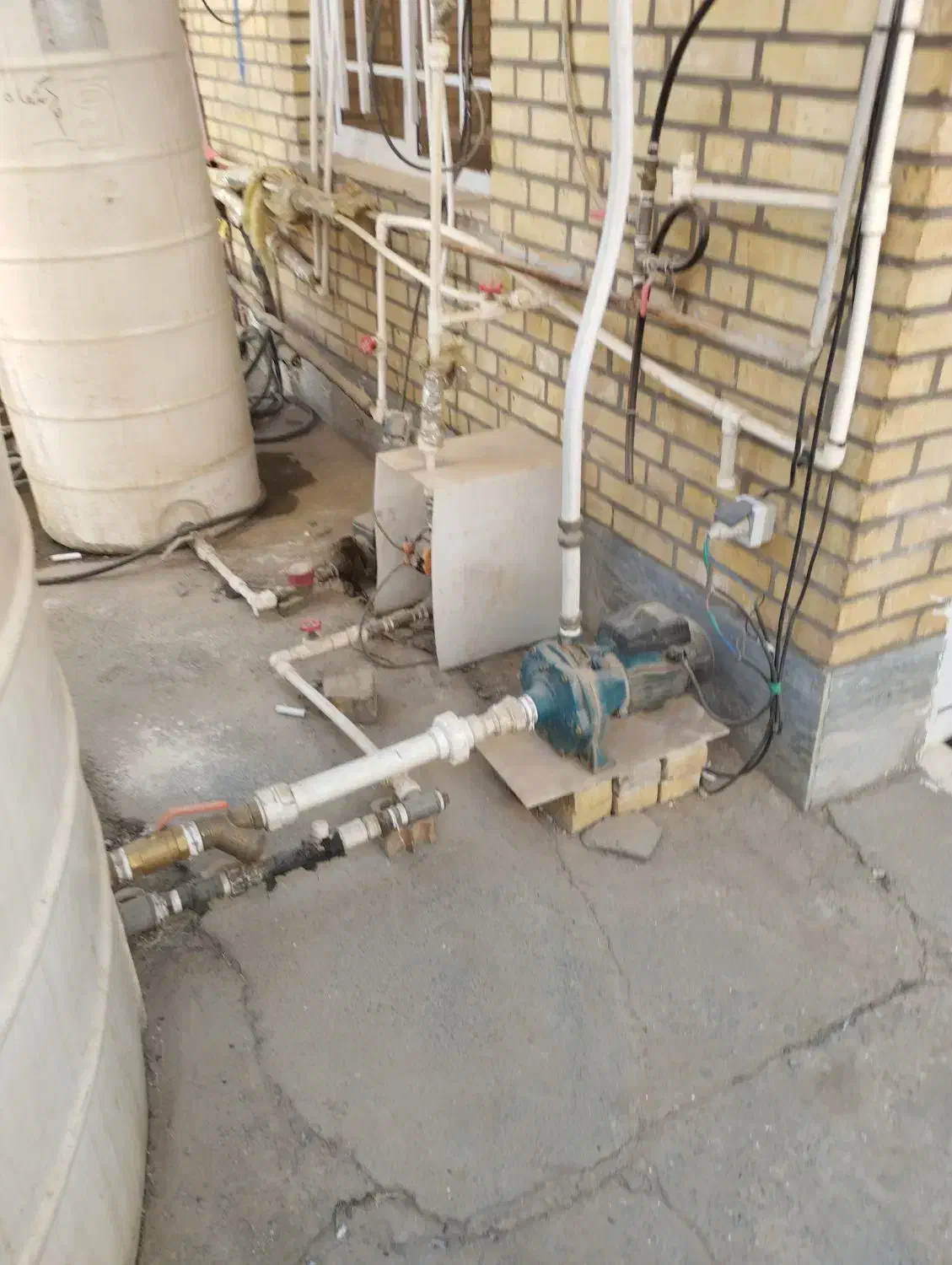 خدمات لوله کشی اب و فاضلاب.نصب شیر الات ولوازم سرو|خدمات پیشه و مهارت|رباطکریم, شهرک صنعتی پرند|دیوار