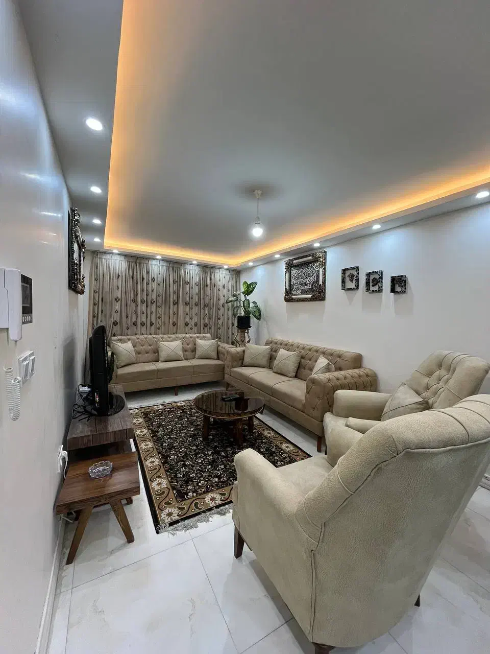 اجاره کوتاه مدت واحد مبله بسیار تمیز و شیک کاشمر|اجارهٔ کوتاهمدت آپارتمان و سوئیت|کاشمر, |دیوار