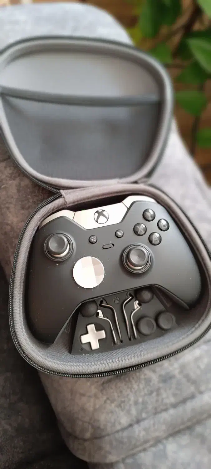 دسته الیت ایکس باکس|کنسول، بازی ویدئویی و آنلاین|شیراز, شهرک بهشتی|دیوار