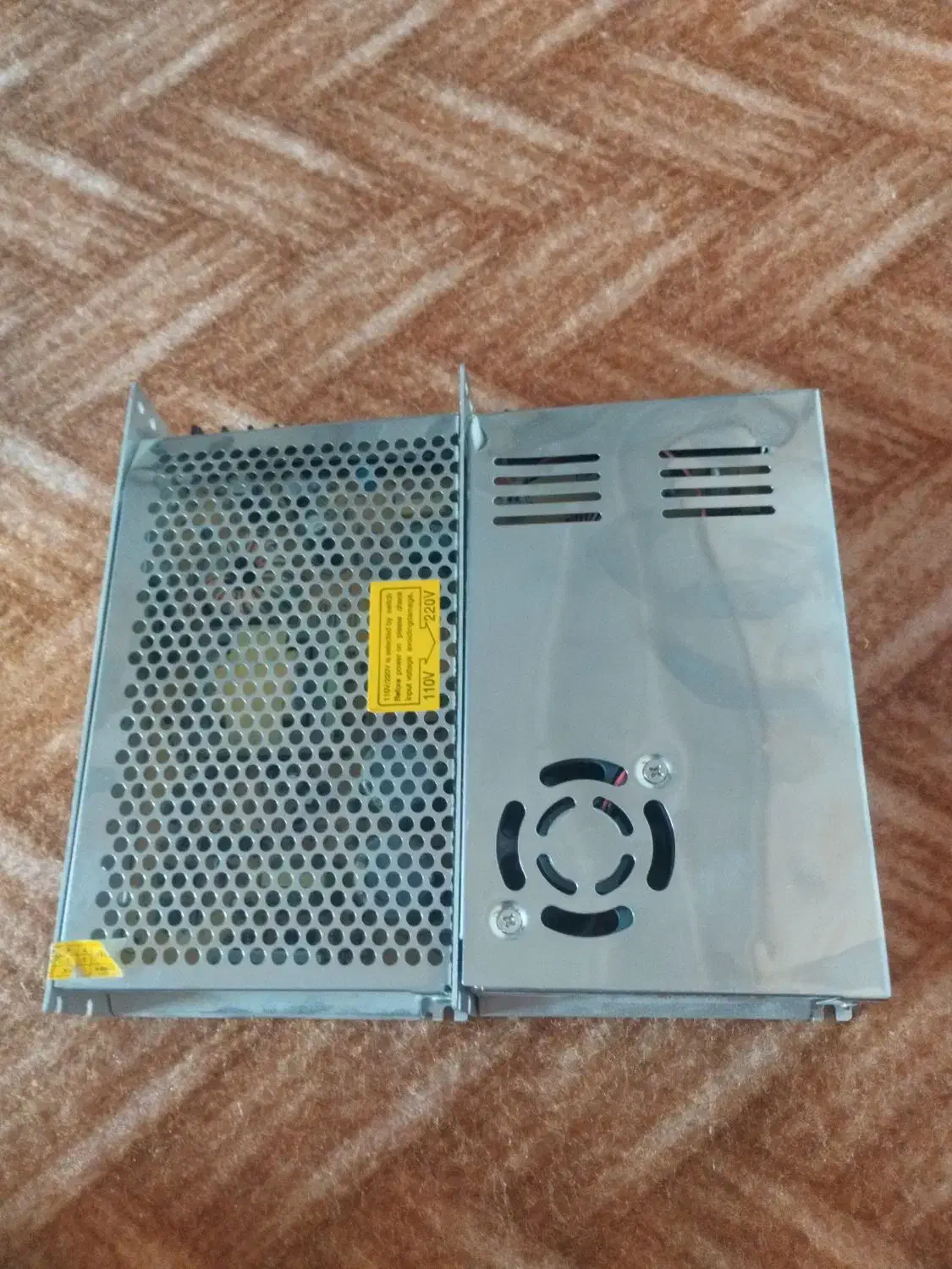 آداپتور و سوئیچینگ ترانس|مودم و تجهیزات شبکه|فولادشهر, B7|دیوار