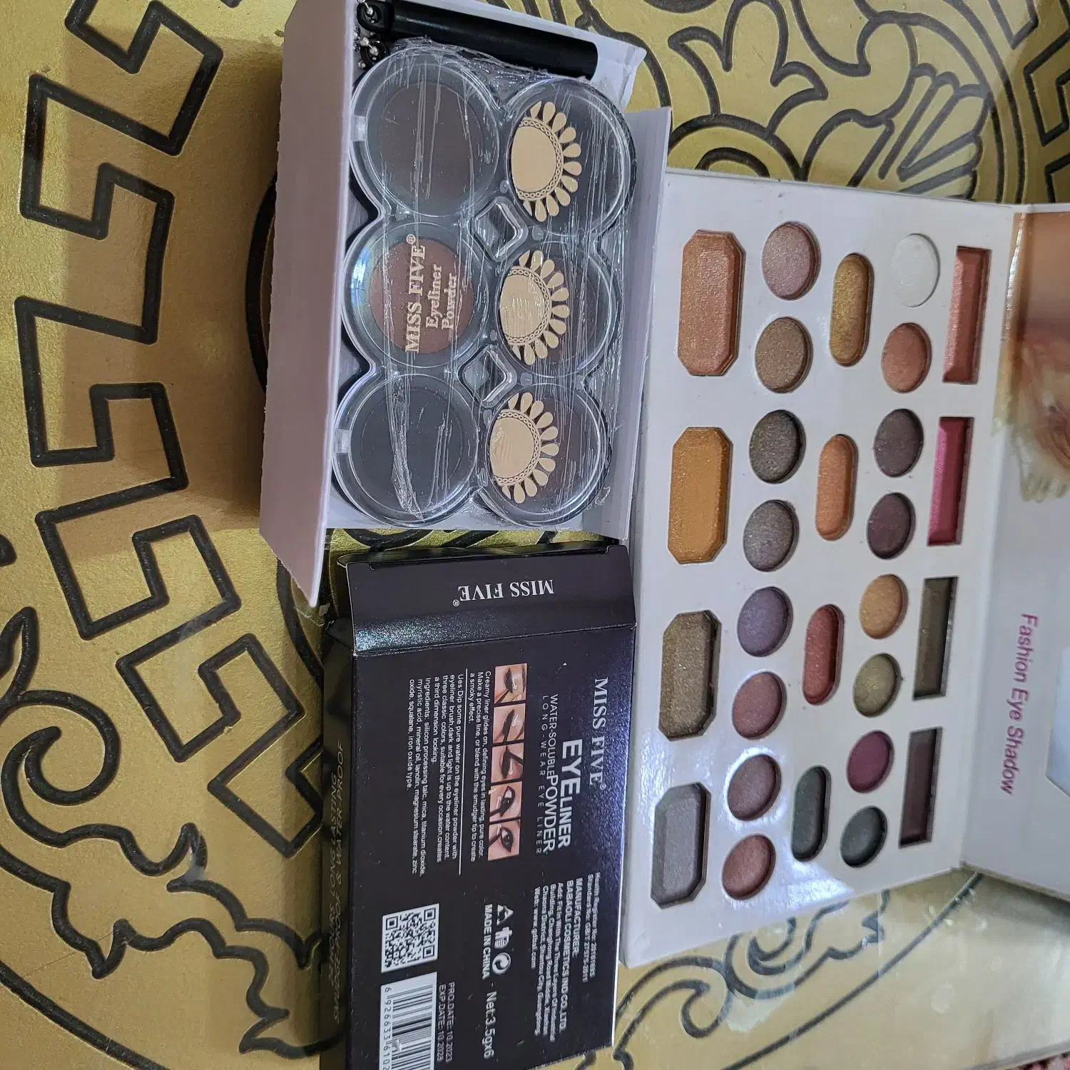 سایه  چشم وخط چشم وابرو|آرایشی، بهداشتی، درمانی|اهواز, شهرک دانشگاه|دیوار