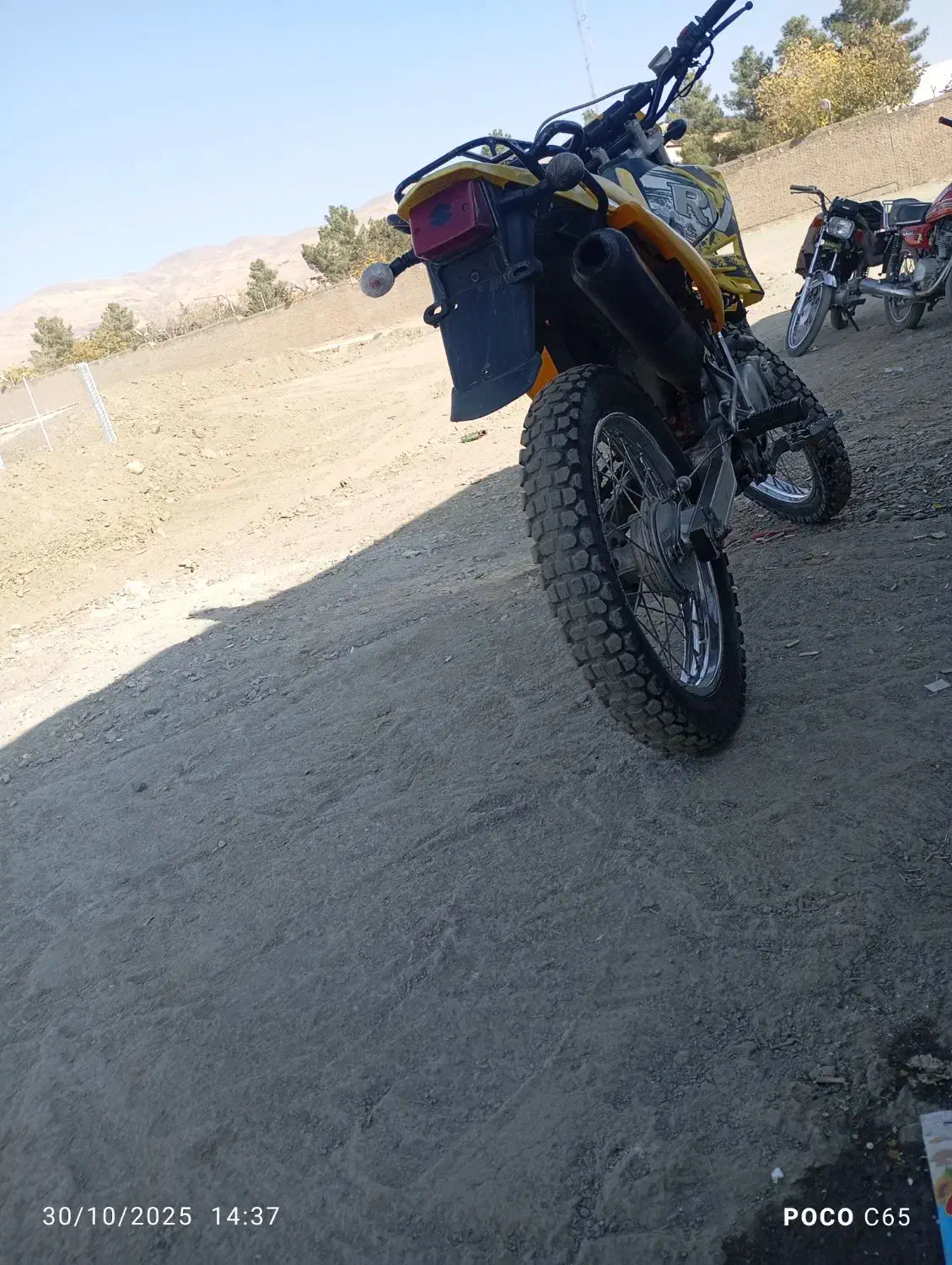 تریل روان سوزوکی اصل|موتورسیکلت|اسدآباد, |دیوار