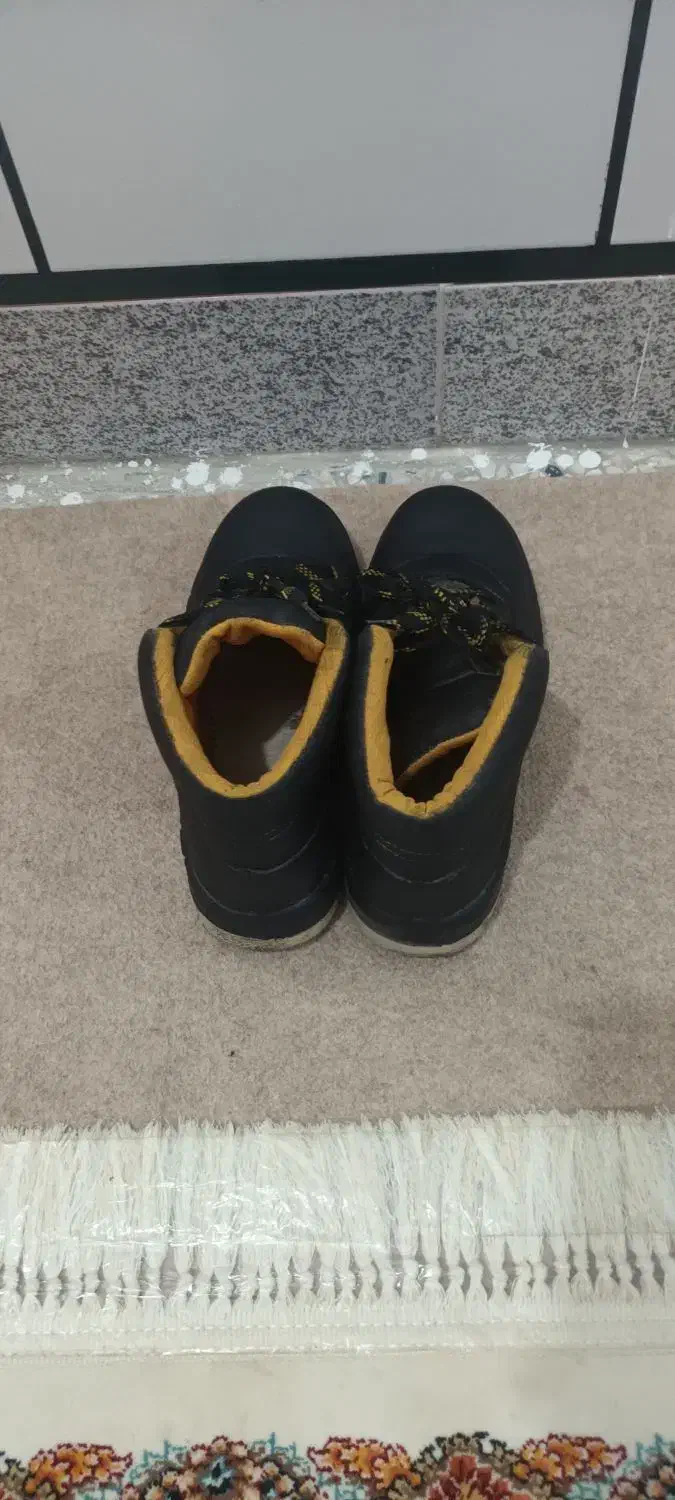 کفش ایمنی|کیف، کفش، کمربند|دزفول, |دیوار