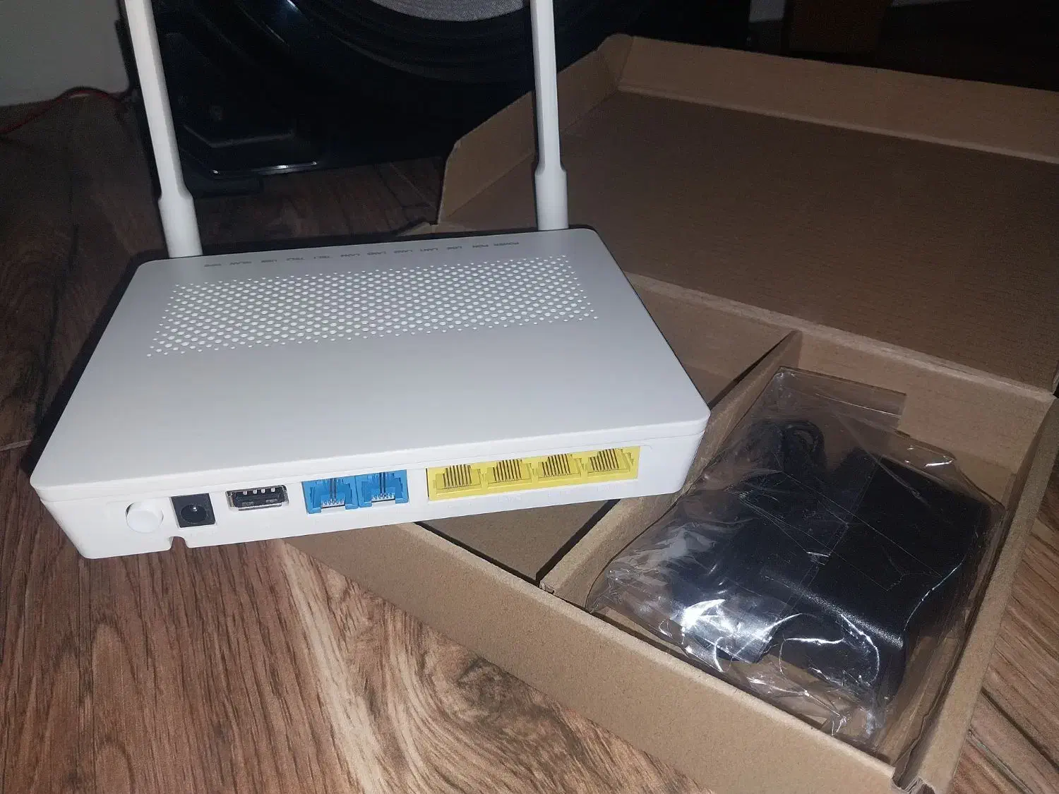 مودم فیبر نوری|مودم و تجهیزات شبکه|ماهدشت, |دیوار